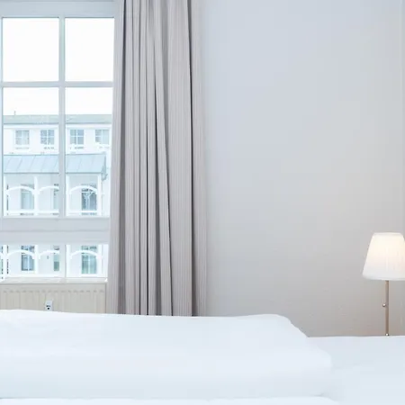 350, Seepark Апартаменти